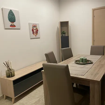 71 Apartment *